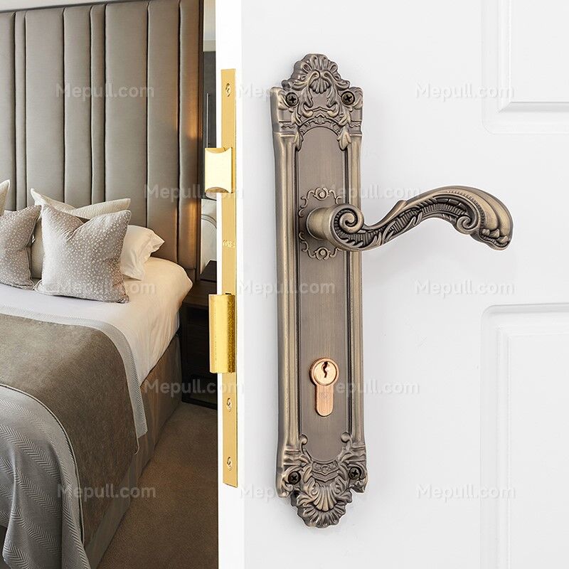 Jusheng Delightful Antique Bronze Door Handle With Lock Sets 85619-867 2 Jusheng Delightful Antique Bronze Door Handle With Lock Sets 85619-867 - Image 2