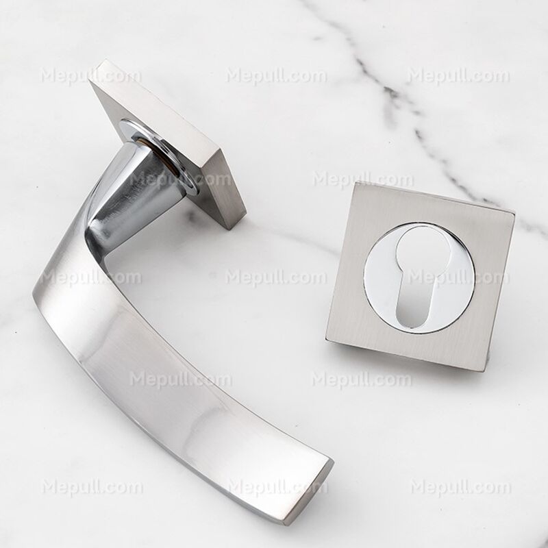 Personalized Door Handle Signs on Rose Z54-8177 4 Personalized Door Handle Signs on Rose Z54-8177 - وێنە 4